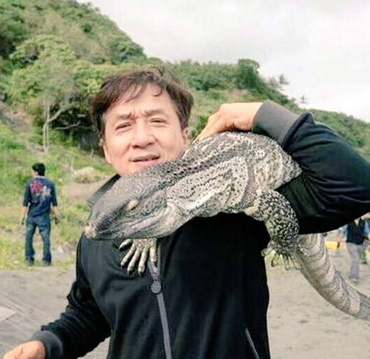 EnKryptid's tweet photo. Here's the man, the legend, Jackie Chan with a black throat!!!!! https://t.co/fOez88V8TS