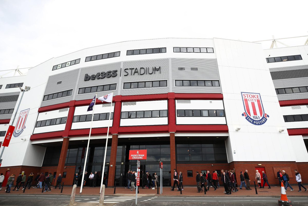 ferarry34's tweet image. We're under way in 4️⃣ #PL matches…

…and on Matchday Live they've got their... ln.is/Ws1Bv by #premierleague via @c0nvey