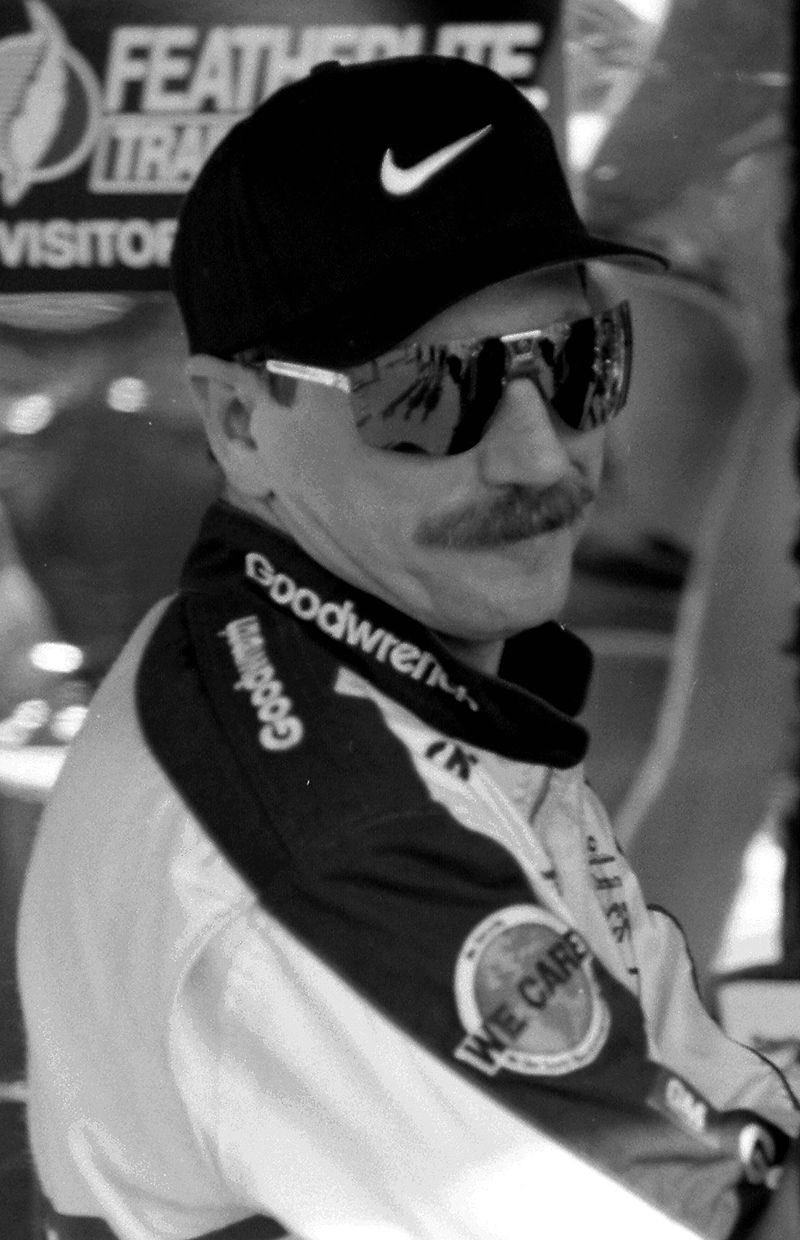 Happy birthday to the legend himself, Ralph Dale Earnhardt 