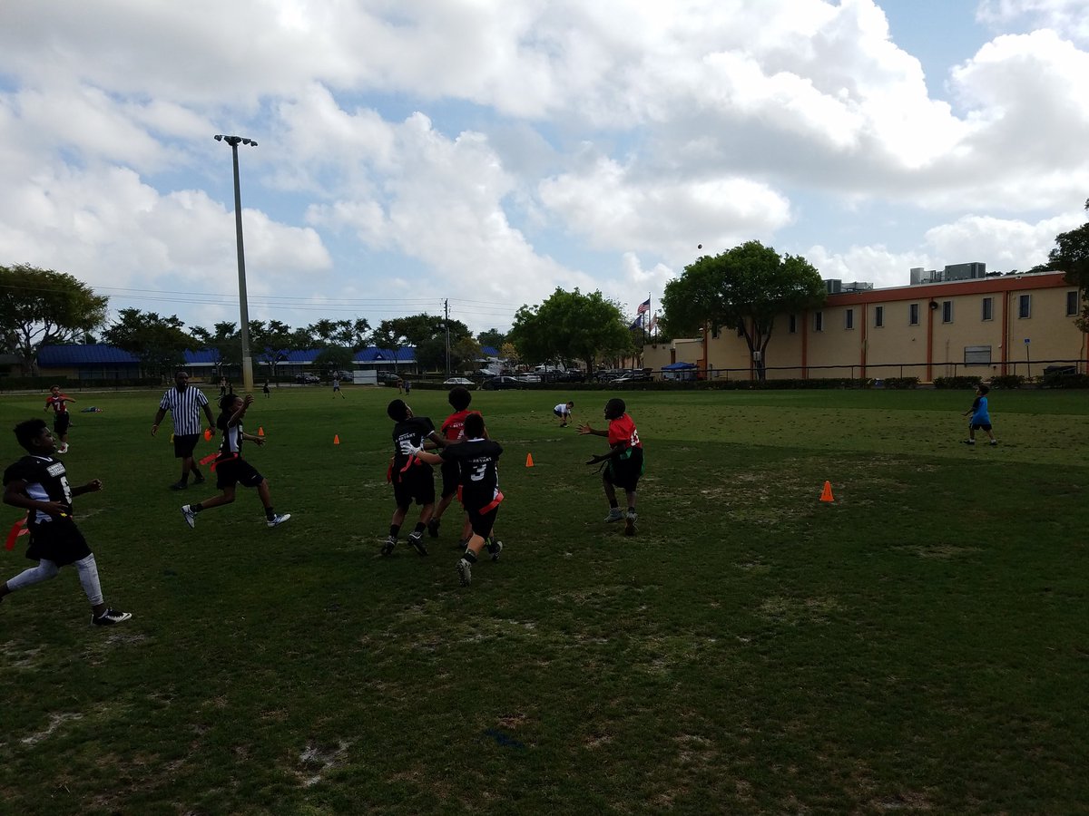 myNMBPolice's tweet photo. @myNMBPolice #nmbpal #nmb Superbowl showdown in NMB 15-0 Patriots. What an awesome day in NMB. #IamNMB great turnout. Kids r awesome. https://t.co/QT7OMfo1g3