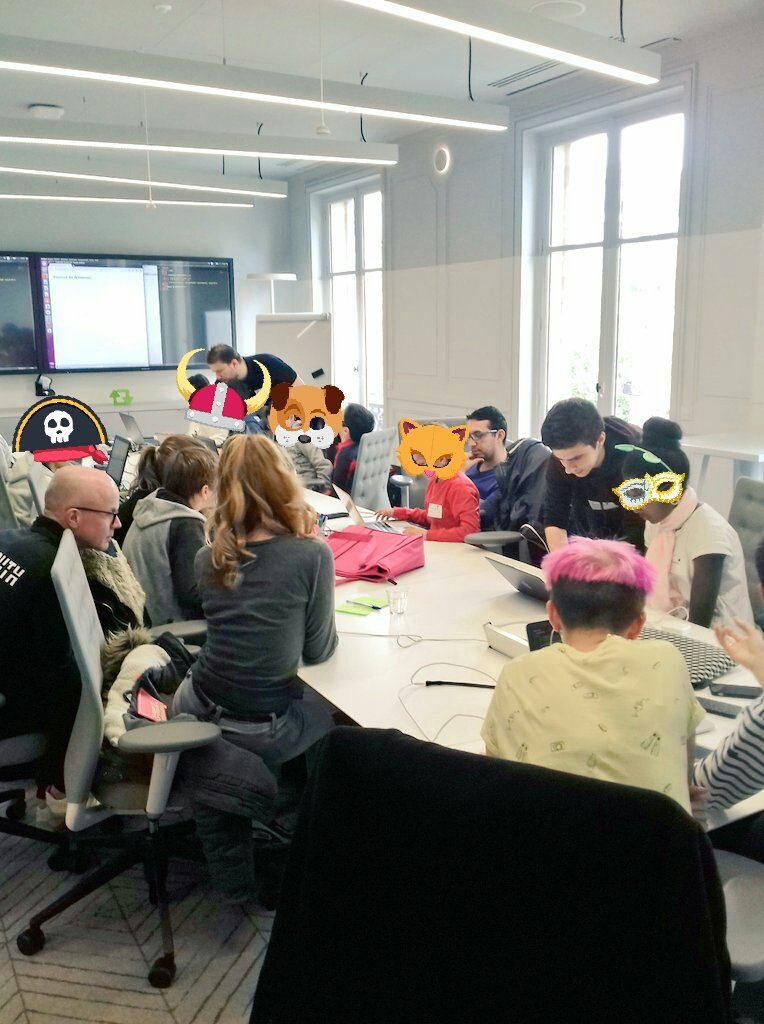 CoderDojoParis's tweet image. Les ninjas de #CoderDojoParis sont de retour cet après midi chez @TwitterFrance : Scratch, HTML, apps mobile 👊 #KidsWhoCode