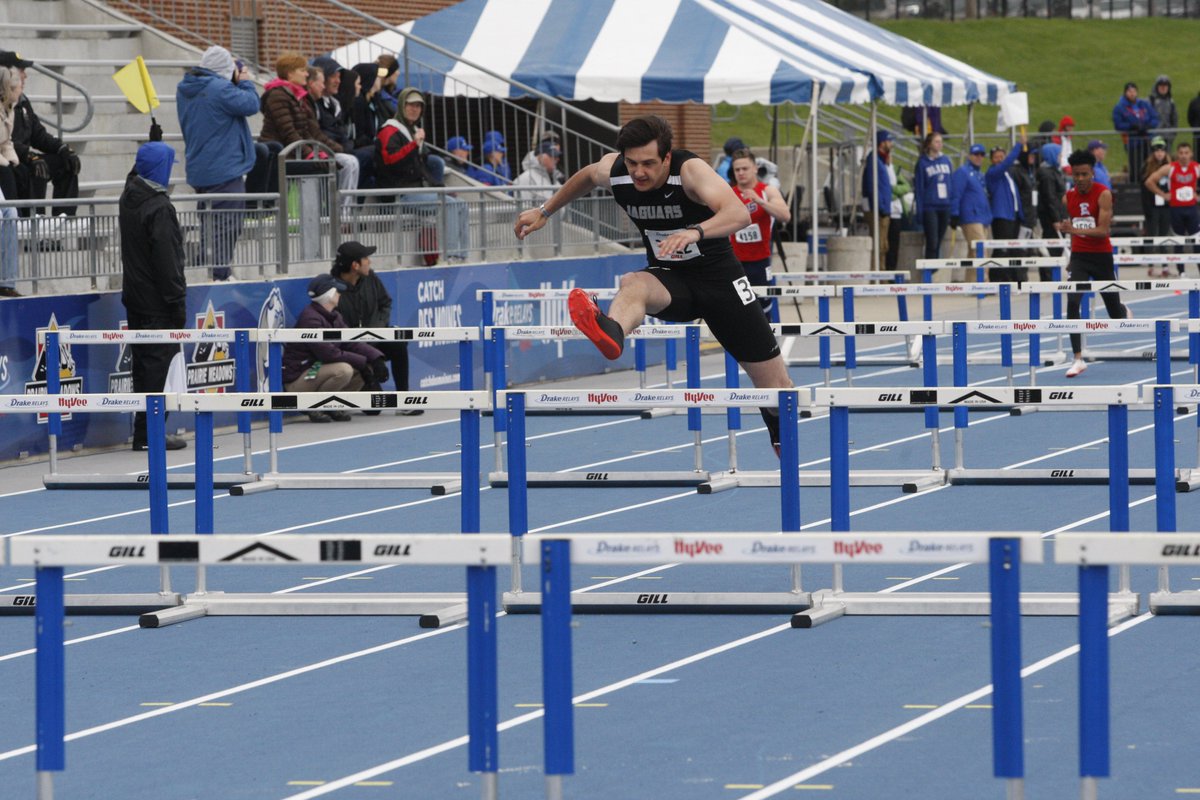 danmholm's tweet image. Taylor Weil anchors @ankeny_jaguars to the fastest time in the preliminaries of the shuttle hurdle relay at Drake Relays. Final is at 12:15.