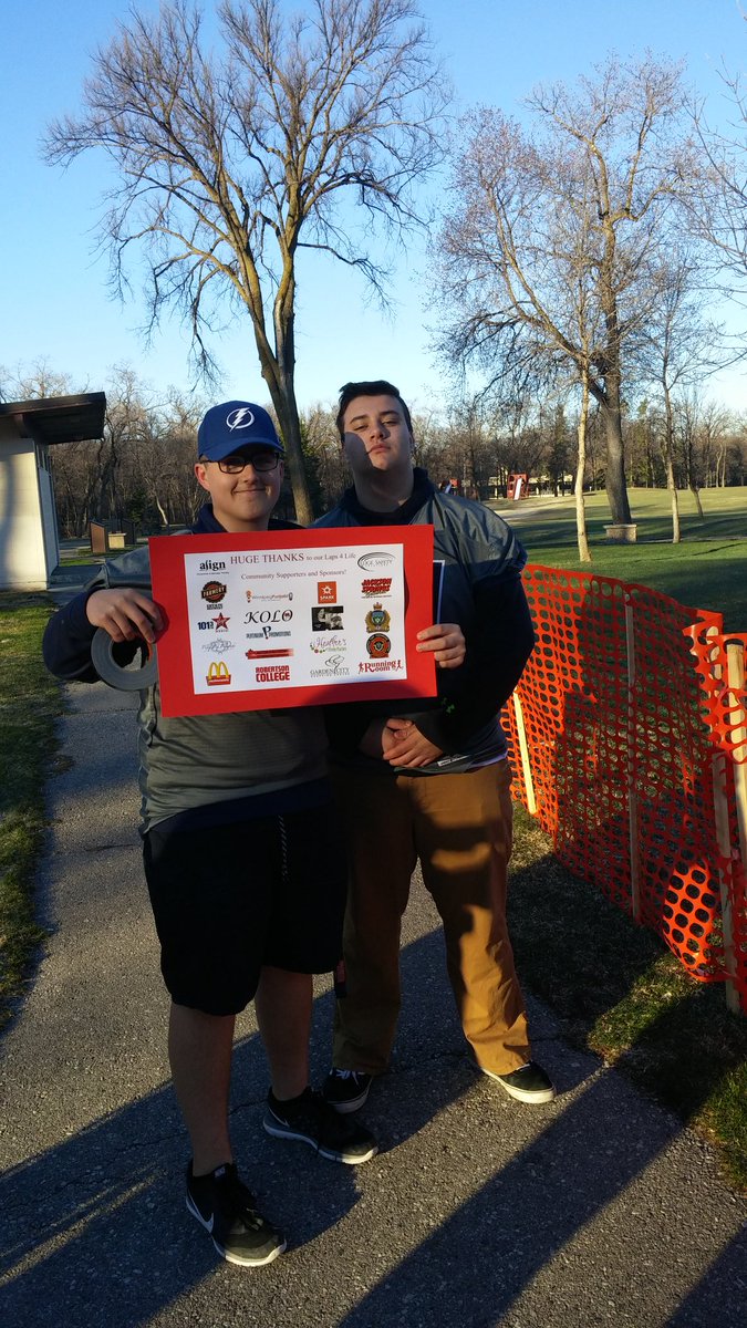 Wolverine_FB's tweet photo. Great to see some Wolverine FB players, giving up their Saturday morning and helping out a great cause #Laps4Life @wkc101 https://t.co/JNArR27gK5