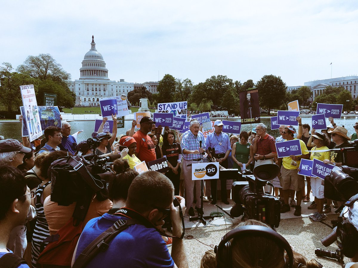 "They will not stop this clean energy revolution," <a href="/SenMarkey/">Ed Markey</a> #ClimateMarch