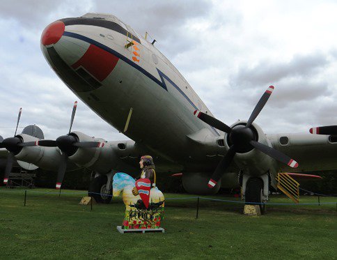 NewarkAirMus's tweet photo. #KnightFlash our visitor @LincKnightSkies saw his #Avro cousins #WR977 & #XM594 led the #NAMRedBarrows & went ‘fishing’ with #TG517 https://t.co/S2ZK5SDInr