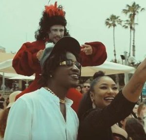 FolarinSampson's tweet photo. VIDEO: Navy Kenzo – Morning [@NavyKenzo] https://t.co/QeDenUmIkv by #Lovethpie via @c0nvey https://t.co/kfJ0Z1QOYP
