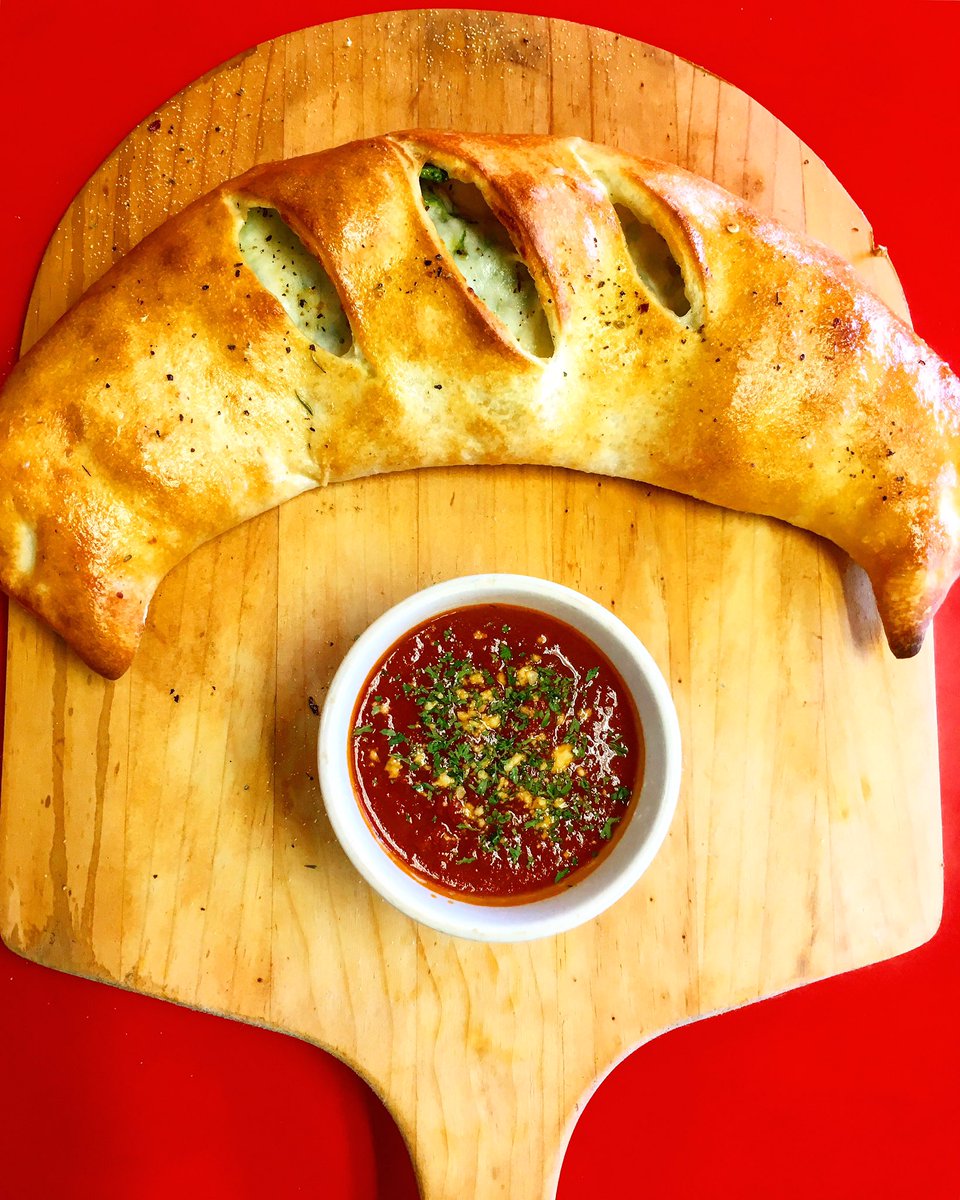 salvospizza___'s tweet photo. Have pizza @SalsFamilyPizza. #mainstreetfesttn #MainStreetFestival #FranklinTn #pizza. @visitfranklin @franklinhomepg @TheFranklinBand https://t.co/0ojdMWx2tq