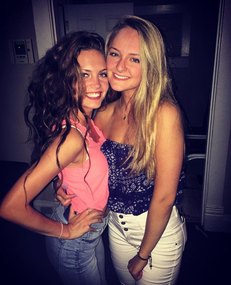 cfredecker's tweet photo. Happy birthday @bina_frost have a fab day!! #streaks β‘οΈ #flyas https://t.co/aULuKbpEmR