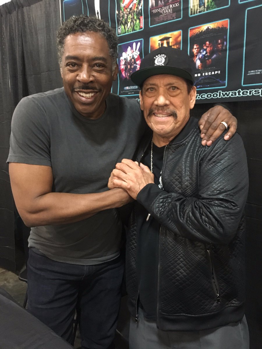 Machete ain't afraid of no ghost. Hanging out with @Ernie_Hudson at @EastCoastConNJ https://t.co/S8uClrDqQ6