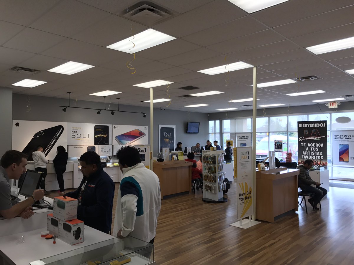Kenneth Stevens (@uw_kenneth) on Twitter photo MP gearing up for a successful sprint sales bloom! <a href="/Dmula37/">Demetrius Davis</a> @uwDirkZunker <a href="/angelaperrywi/">Angela Perry</a> <a href="/marceloclaure/">Marcelo Claure</a> MP gearing up for a successful sprint sales bloom! <a href="/Dmula37/">Demetrius Davis</a> @uwDirkZunker <a href="/angelaperrywi/">Angela Perry</a> <a href="/marceloclaure/">Marcelo Claure</a>