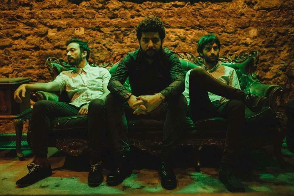 Günün etkinliği:
Buğra Orcan &amp;  Astrofella &amp; Club Bangkok - Salon
facebook.com/events/1357669…