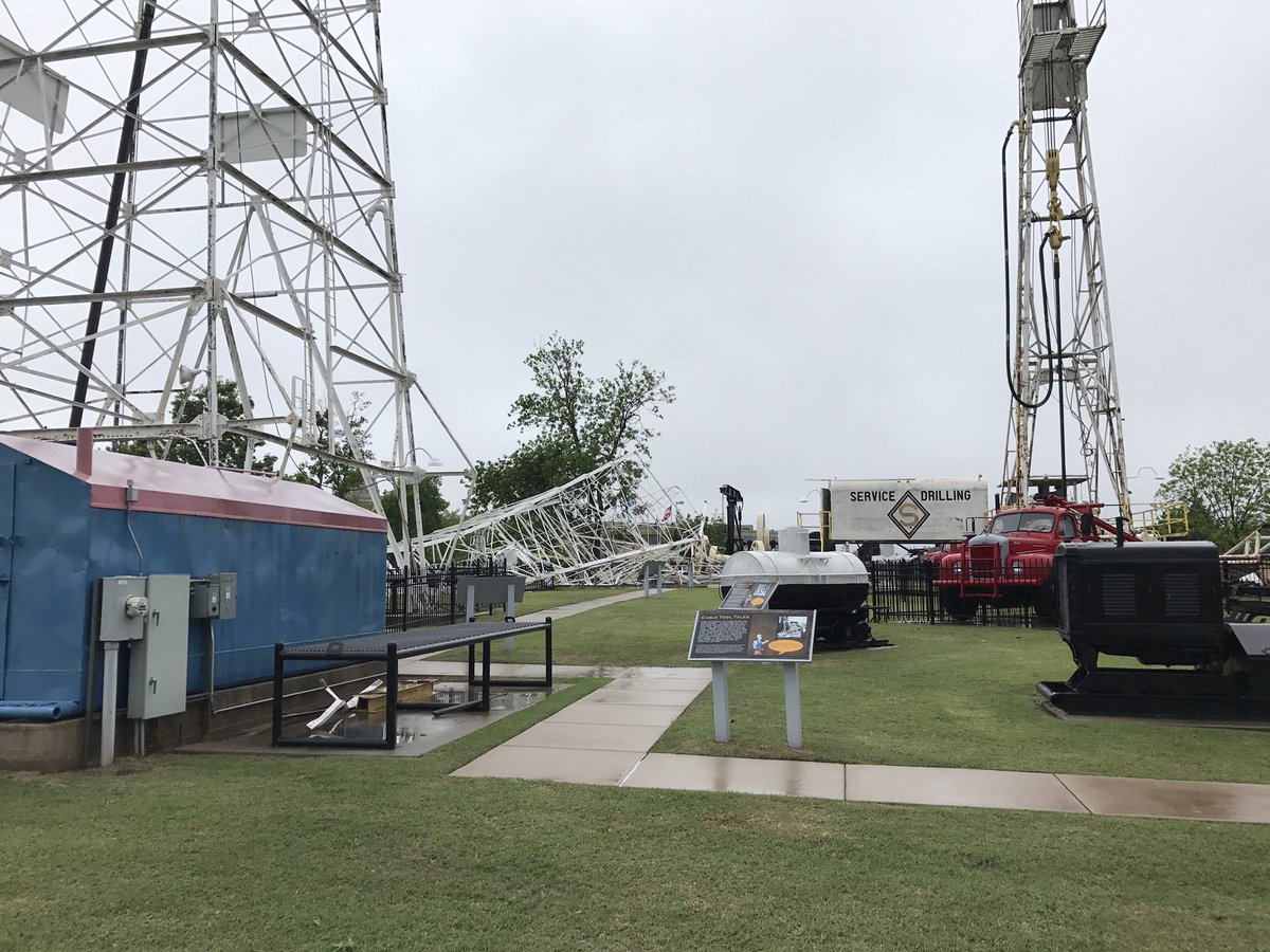 preiter's tweet image. Damage at the Oklahoma Historical Society from 04/29/2017 storms. #okwx