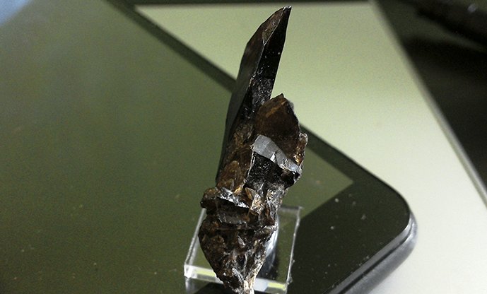 collectionofgem's tweet image. #Axinite from rudnik Nikolajevskij, #Dalnegorsk, Russia
buff.ly/2oJSwGy