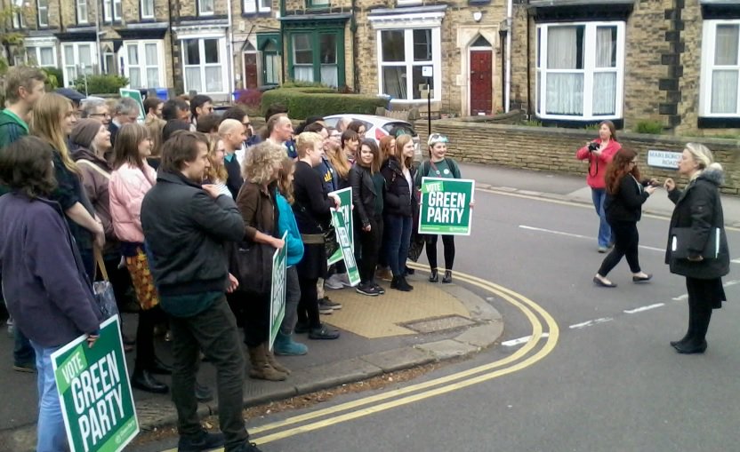 Candidate @natalieben out in #SheffieldCentral today rallying the troops. Brilliant day campaigning and a free lunch! @YoungGreenParty