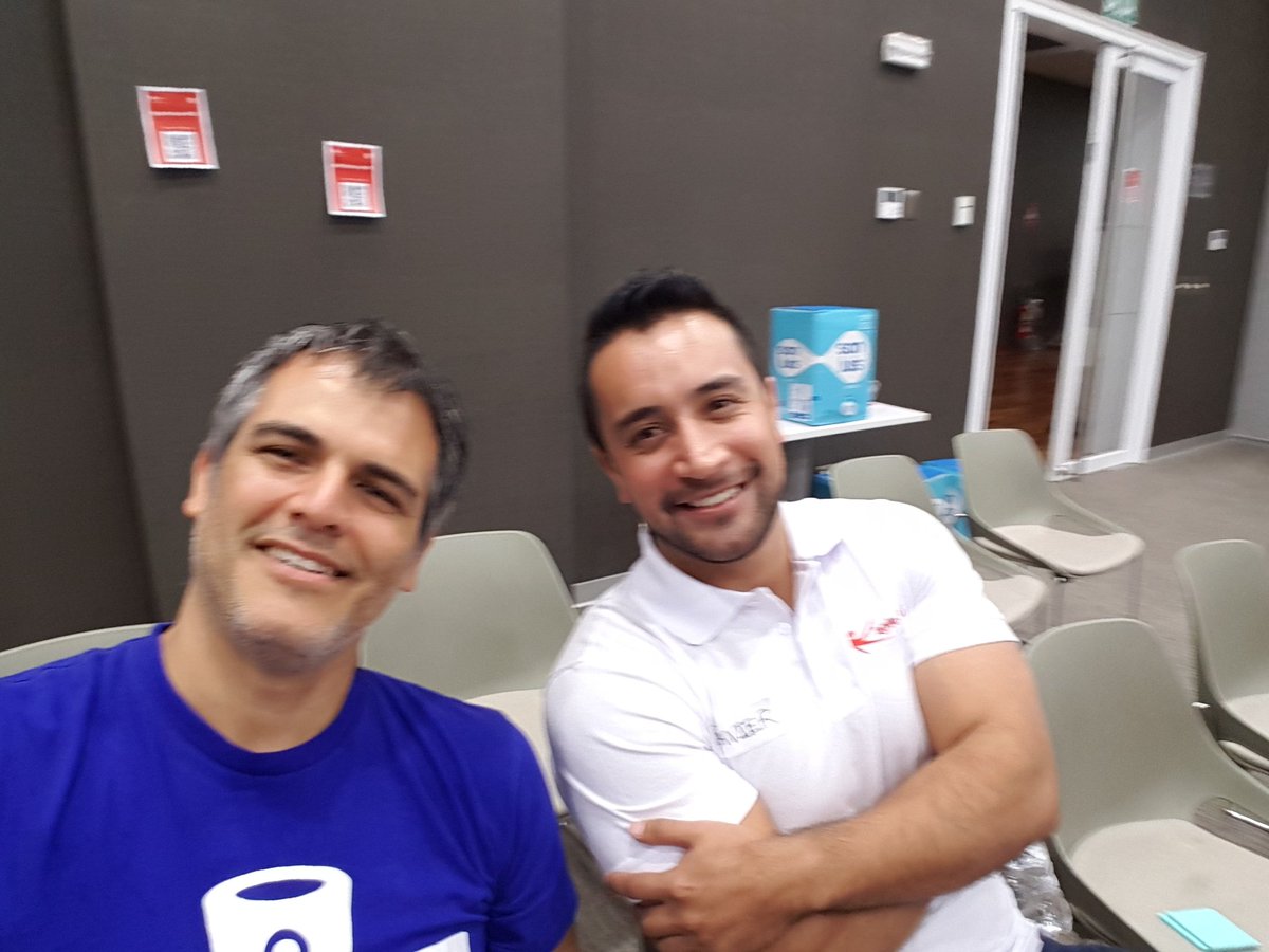 bit2bitAmericas's tweet image. Manuel de @bit2bitAmericas partner de @Atlassian y Javier de @CATechnologies. A la salida se encuentran (broma) #AgileOpenLima