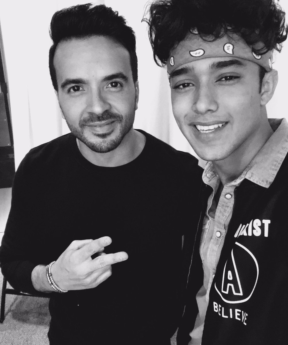 JOELDELE0N's tweet image. It was a pleasure meeting you, congrats on all of your success @luisfonsi 👏👍👏👍 #Despacito #CNCO 🎶