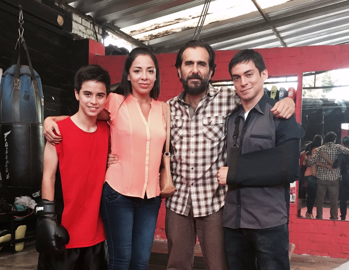 TatianaAstengoB's tweet image. La familia Hernández . #Django2 #Cine #Peru 🎥