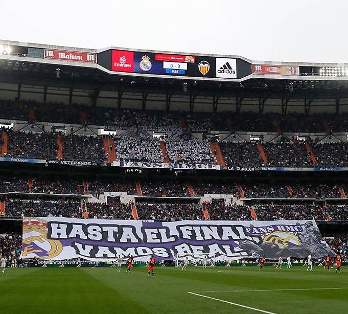 Benzema's tweet photo. Juntos vamos !!! 💪 @realmadrid #HalaMadrid https://t.co/e0ArWQC2zB