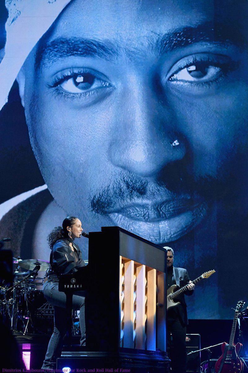 aliciakeys's tweet image. So much 💜 &amp;amp; 🙌🏽 for Tupac, his music and his soul! Special night honoring him at #RockHall2017! Ceremony tonight on @HBO at 8pm ET