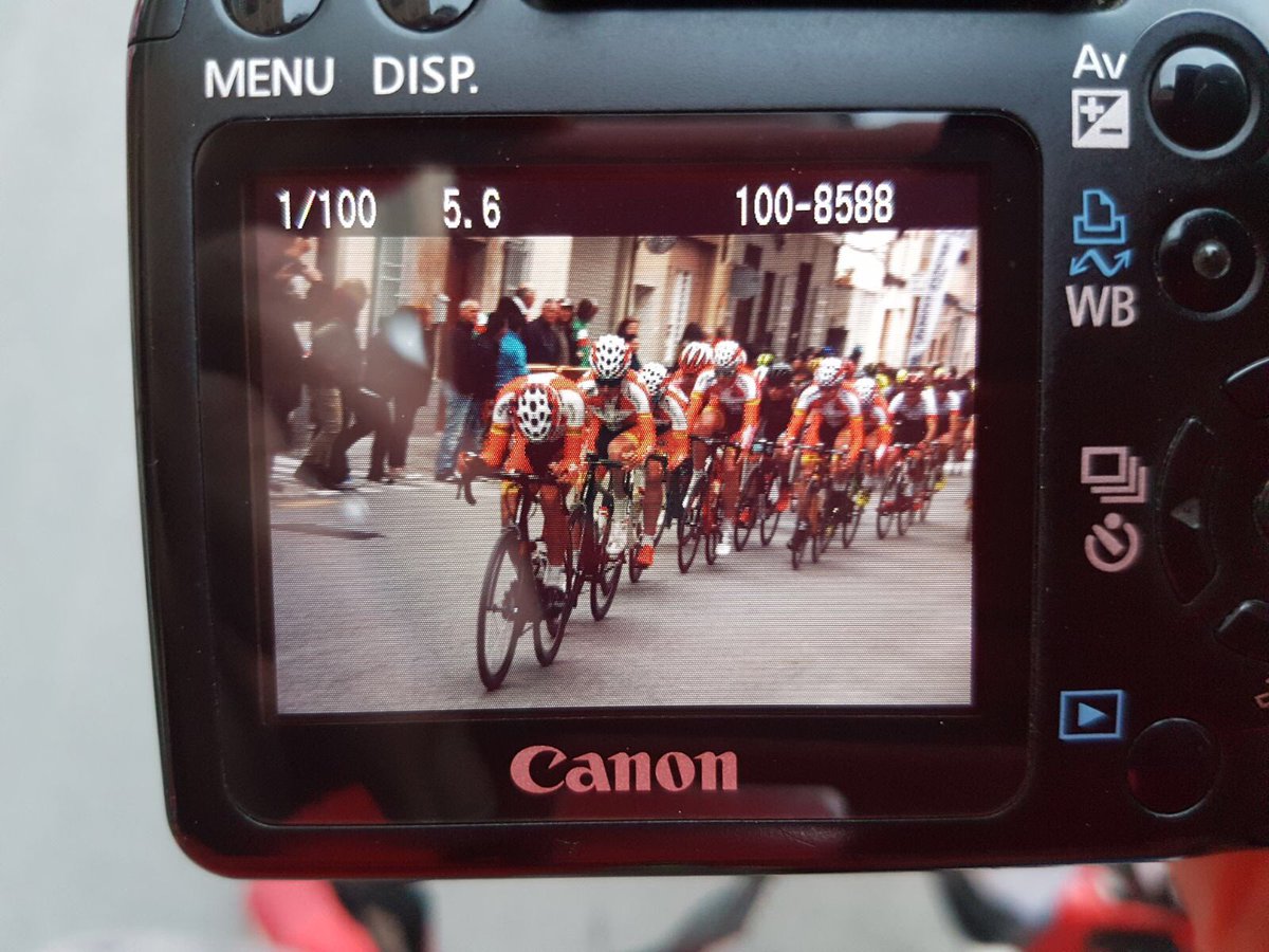 Muchas gracias por el trabajazo a todo el equipo @CT_Esetec_Jun hoy en #PinedoRace , donde me he llevado la victoria al sprint final!!😊🚴🏻