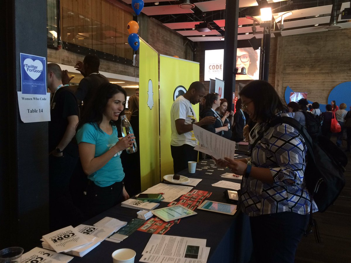 WWCodeManila's tweet image. Don&apos;t forget to drop by &amp;amp; say hi @WomenWhoCode booth!!! 😊 #WWCodeConnect 😊