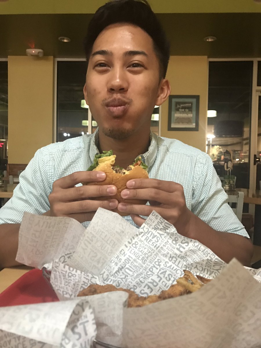 maxieebert's tweet image. Hangry never looked so cute .