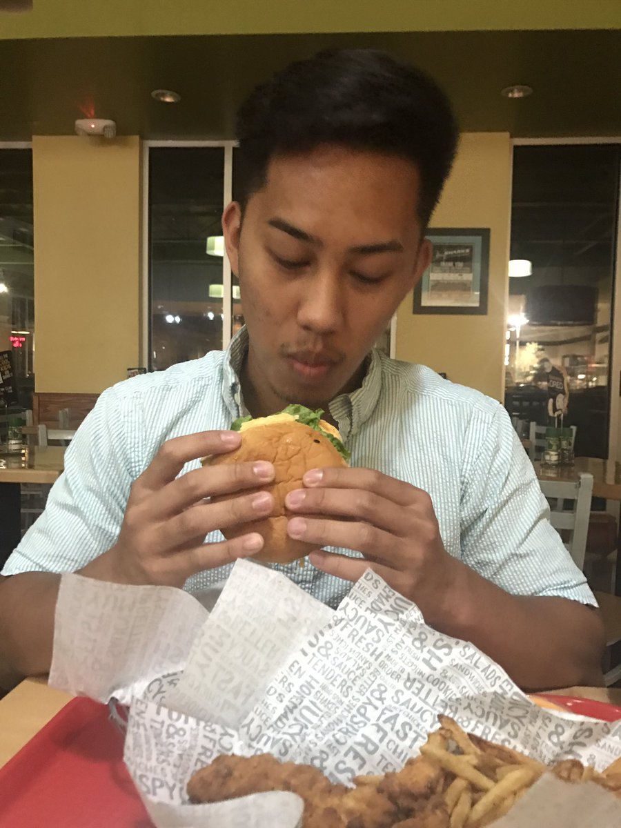 maxieebert's tweet image. Hangry never looked so cute .