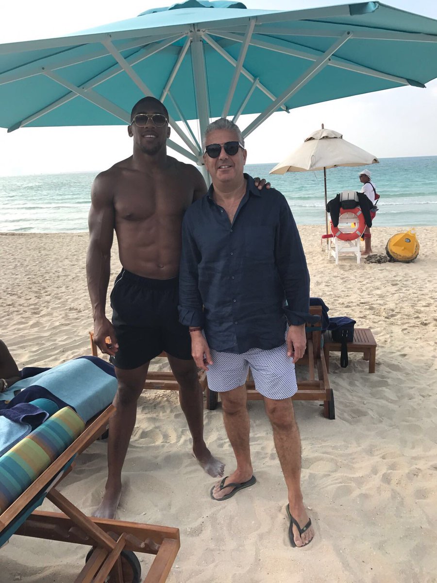 Congrats @anthonyfjoshua !! Only a while ago we were chilling in Dubai 🍾 #Bigwin #NorthLondonBoy