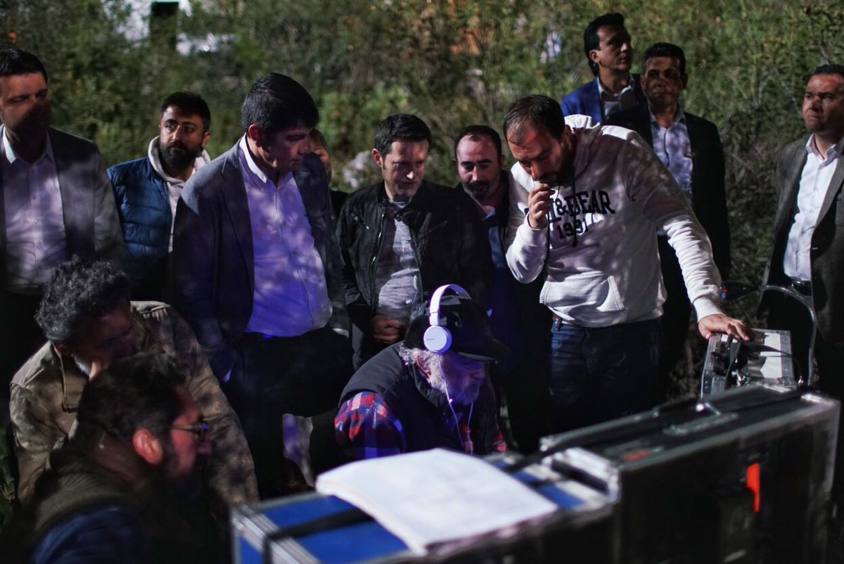 Polat ve ekibinin "Kurtlar Vadisi Vatan - sınır ötesi operasyon sahnesini" ziyarete geldiler!

yazete.com/kultur-sanat/p…