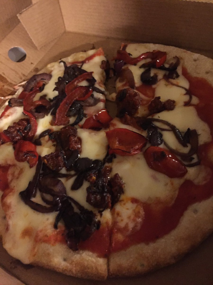 Loving <a href="/nottsstreetfood/">Nottingham Street Food Club</a> delicious food tonight from <a href="/homeboysUK/">HomeboysUK</a>  <a href="/Juganaut/">Juga-Naut</a>  <a href="/SuedeBar/">Suede</a>