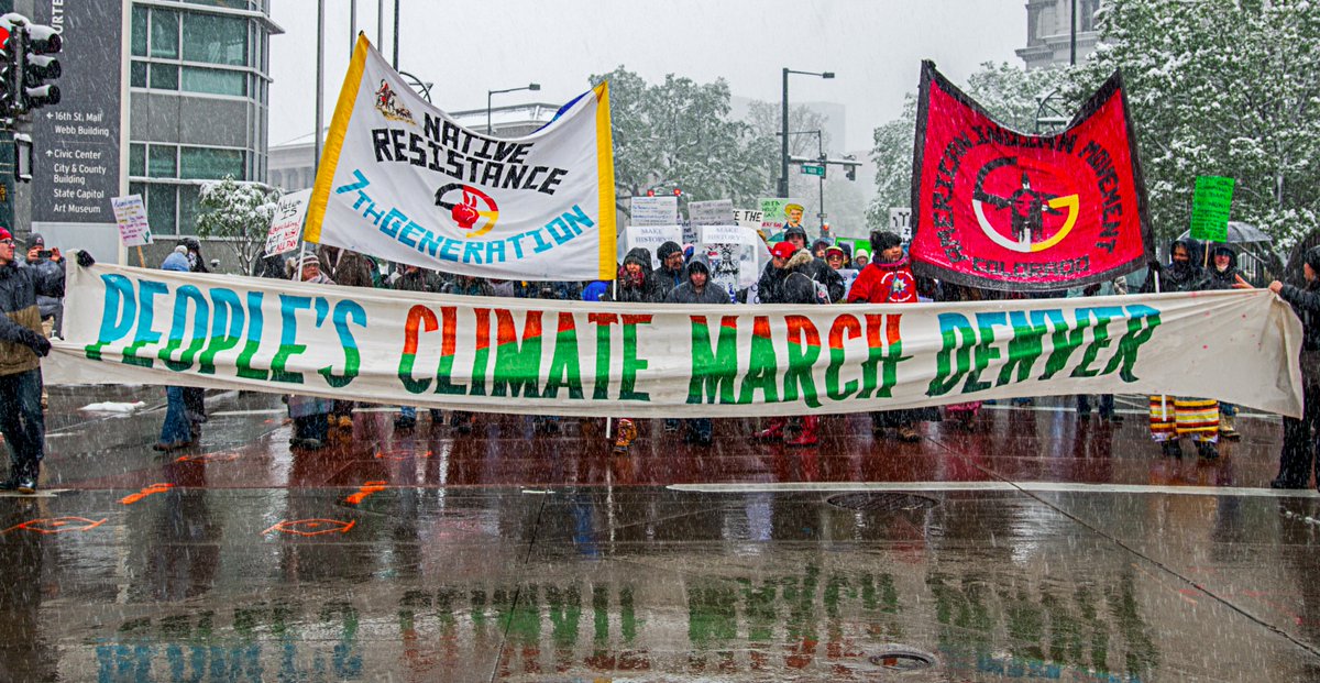 350's tweet image. The #climatemarch is happening from coast to coast. Here's photos from Denver Chicago, Miami, and Honolulu.