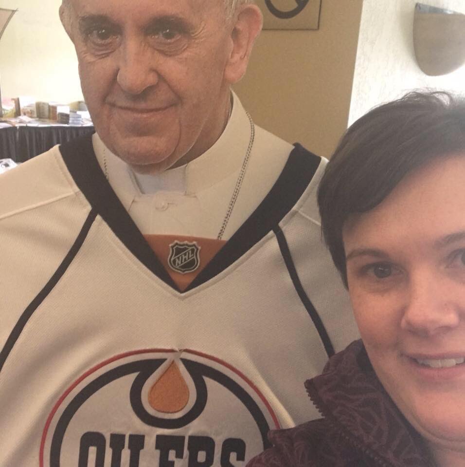 My niece visited a friend in Vatican City and found him wearing this jersey. #signfromabove #blessing @EdmontonOilers @LochlinCross