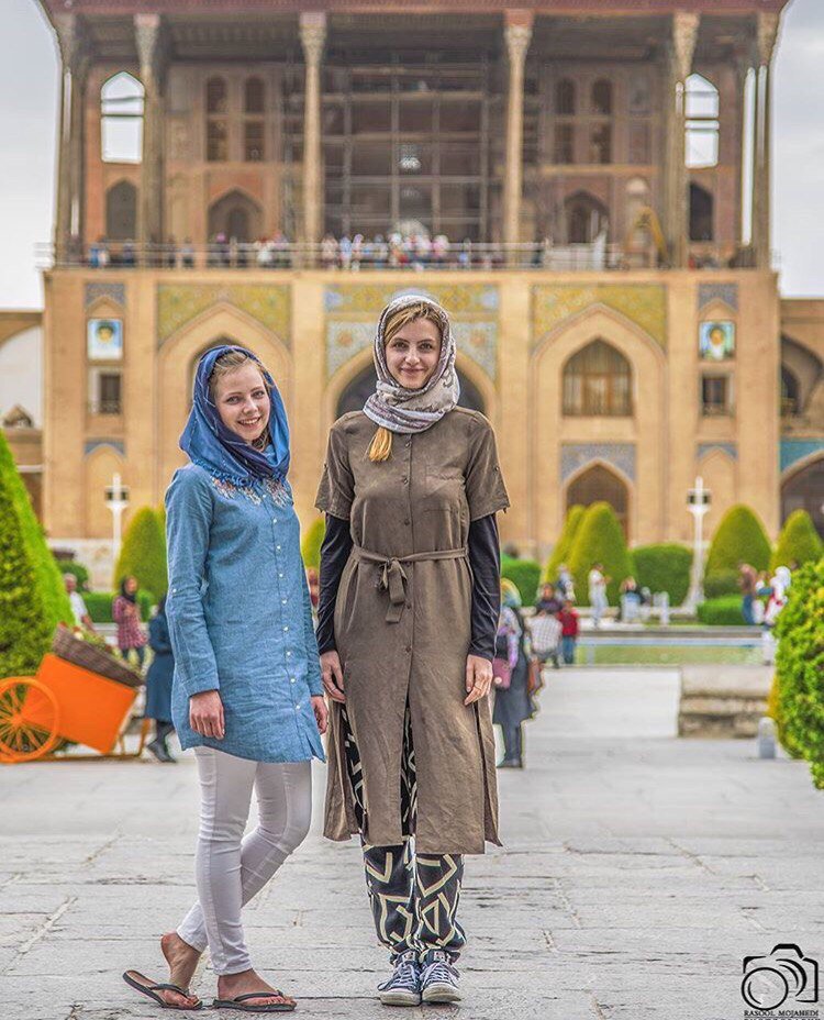 Грозный девушки. Как одеваться туристам в чечне. Чечня грозный. Поездка в чечню. Как одеваться туристам в чечне.