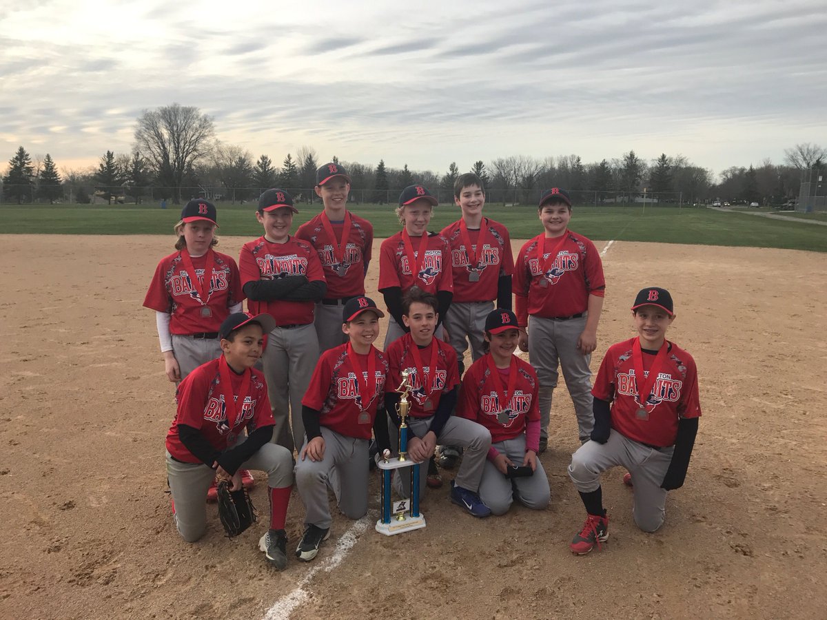 BanditsBTBA's tweet photo. Congrats 12AA on a great start to the season
2nd place in St. Cloud and 2-1 on a Blustery Day out west! https://t.co/72O4vCxKj3