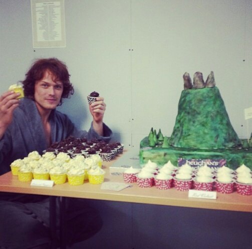 Happy_birthday_sam_heughan.jpeg 