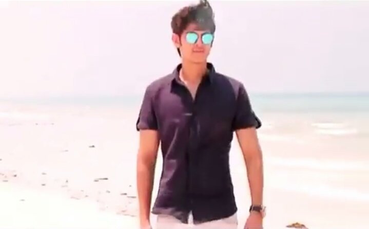 heyheartticker's tweet image. Kinaa sona teno raab na banaya

#Rohanmehra @rohan4747 
#Newsegment #AbuDhabi