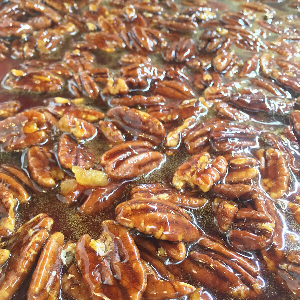 Caramelised pecans nearly ready to put on top of our brownies!

#brownies #chocolate #chocoholic #brownieland #baker #baking #tea #coffee