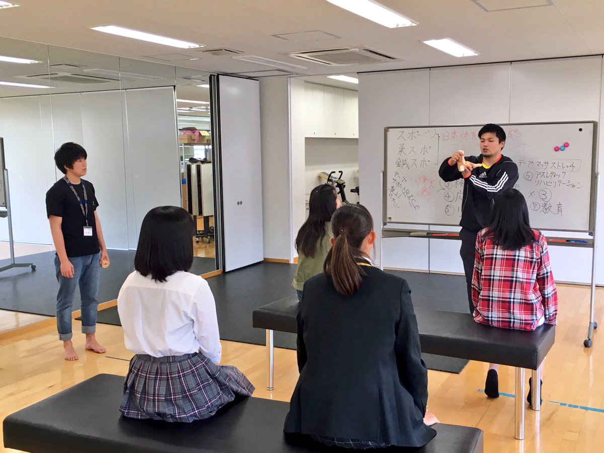 大阪ハイテクノロジー専門学校 願書受付中 En Twitter 今日の大阪ハイテク Gwもオープンキャンパス 部活をやっている学生も 忙しい 合間をぬって 将来のために来校されています 将来の仕事をイメージし 夢を叶えるためにぜひオープンキャンパスに参加しま