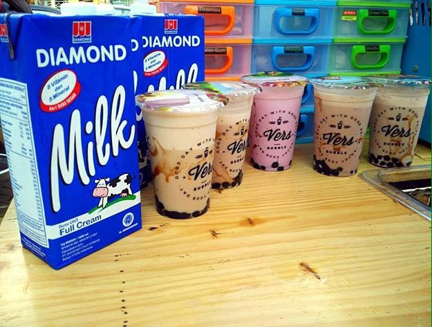 ianprayogo's tweet photo. vers bubble minuman berbhan baku susu ada banyak varian rasa looh.... lokasi "jl. sunan giri no 142. depan hisana fried chicken sidomukti" https://t.co/F8TX13ds7w