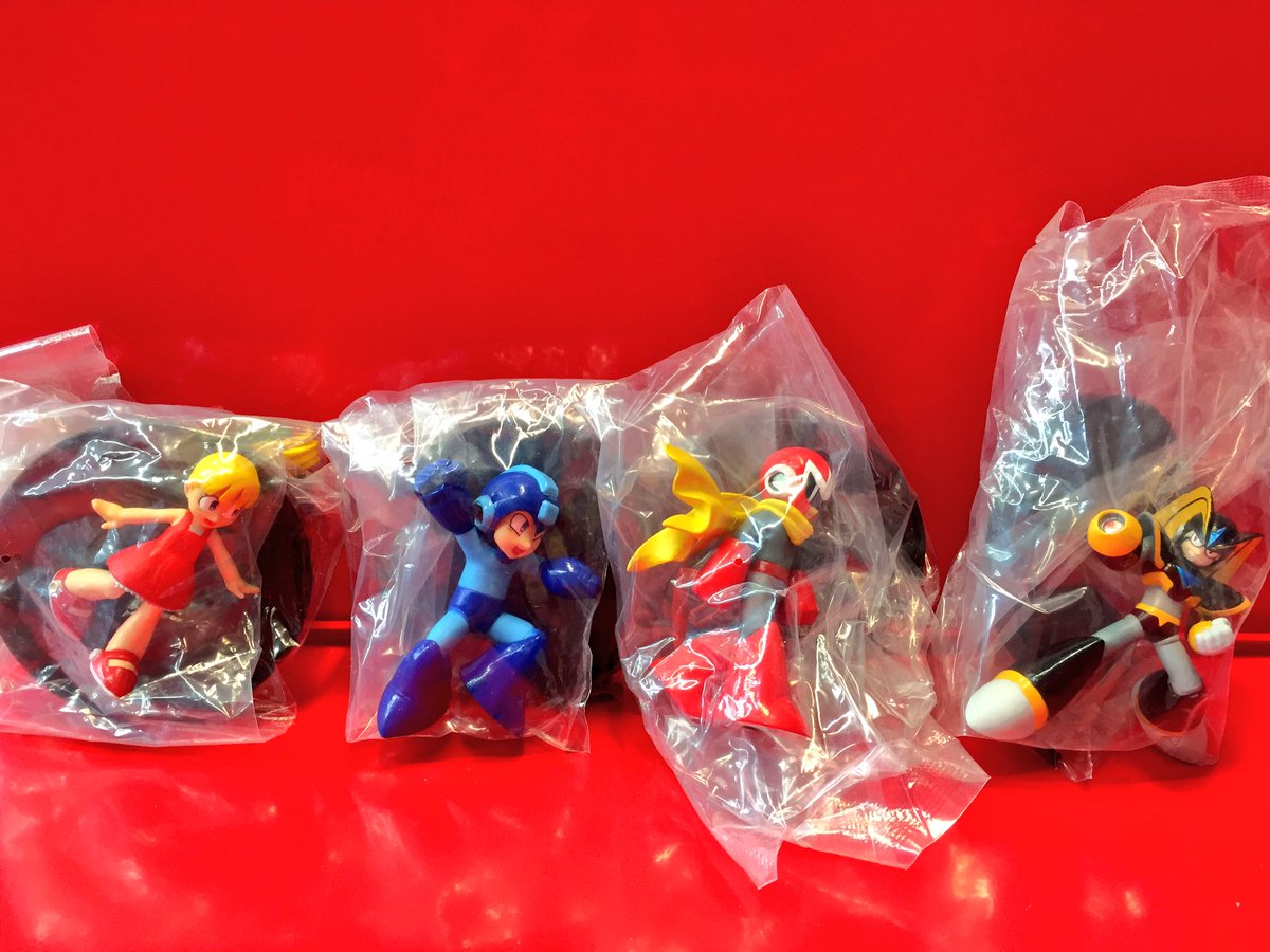 まんだらけうめだ ゲームグッズ ロックマン ブルース フォルテの三体を同じシリーズのフィギュアで揃えられるのが嬉しい超造形魂 全11種セットが入荷いたしました E缶もついてます ロールちゃんのみ開封 他は内袋未開封です それにしても