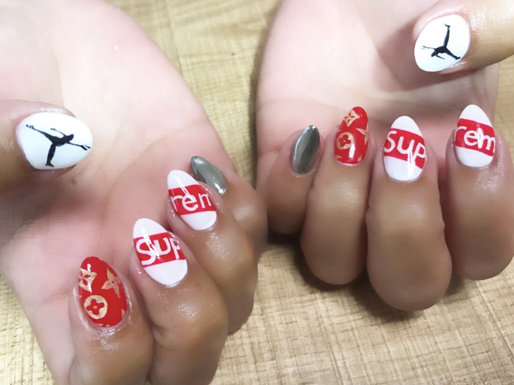 ট ইট র ツメトマツゲ Supremenail シュプリームネイル ジョーダン ミラーネイル Nail Nailart Nail サロン 大阪 鶴見区 諸口 横堤 鶴見ネイルサロン 横堤ネイルサロン プライベートサロン 自宅サロン ネイル ネイルアート お子様連れok かわいい お洒落