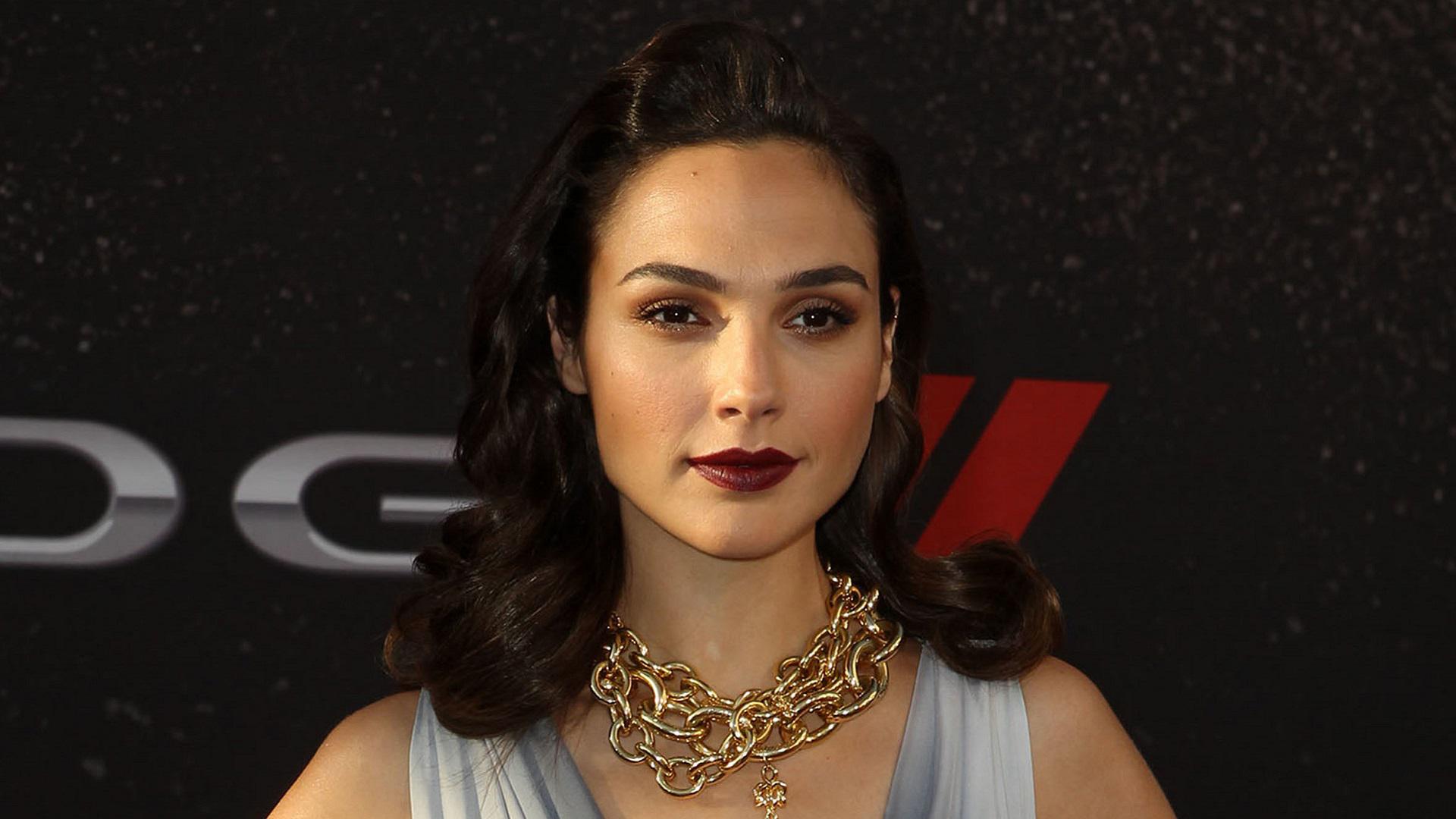 Happy Birthday to Gal Gadot   