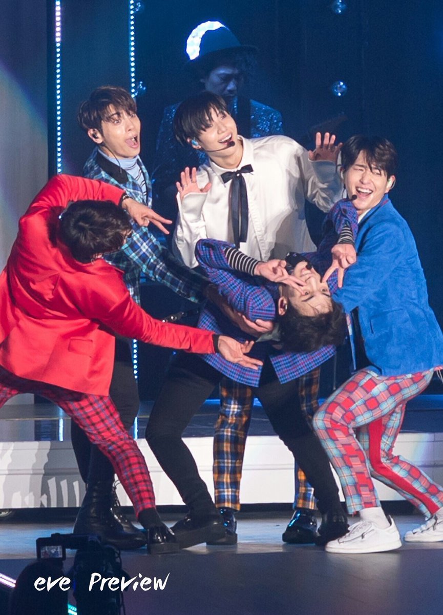 유키에 Shinee World 17 Five サンドーム福井 1 28からスタートして 代々木 4 30で25公演全てが終わり 本当に今までお疲れ様でした 怪我とか色々とあったけど 無事に最後までやってこれて 最高に幸せな日々を Shineeと一緒に過ごせました 유키에 Shinee World 17 Five サンドーム福井 1 28からスタートして 代々木 4 30で25公演全てが終わり 本当に今までお疲れ様でした 怪我とか色々とあったけど 無事に最後までやってこれて 最高に幸せな日々を Shineeと一緒に過ごせました