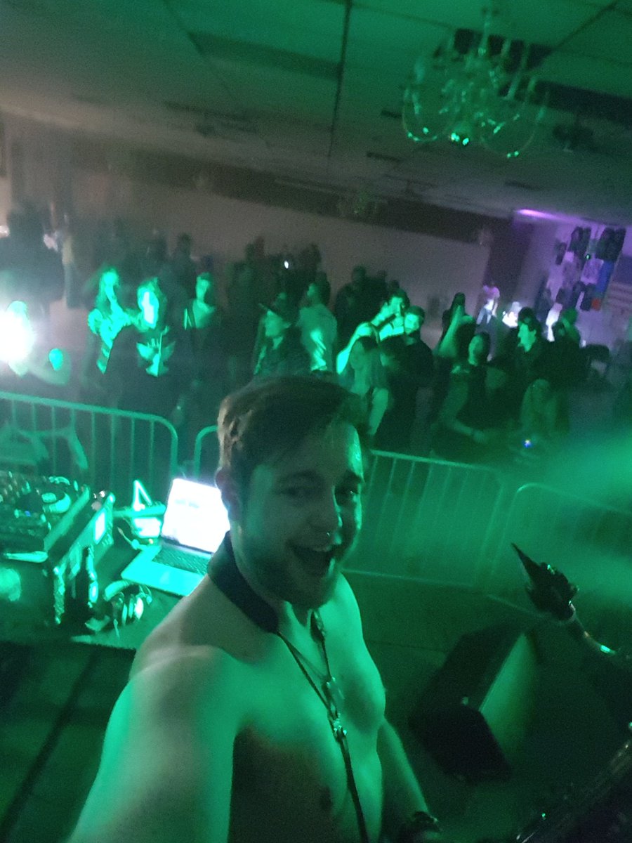 Traveled to Fargo and Bismarck ND to sax up some of the small towns.  What i learned is that these tiny places are home to some cool Mothas!