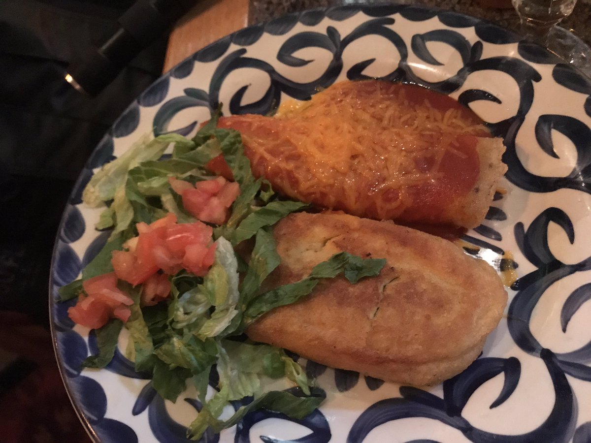 TravelSeeWrite's tweet image. It was an honor to dine at @ElPinto yday whr d owner himself wrks at farm, organic eggs cm fm in-house chicken farm &amp;amp; whr whose who hv dined