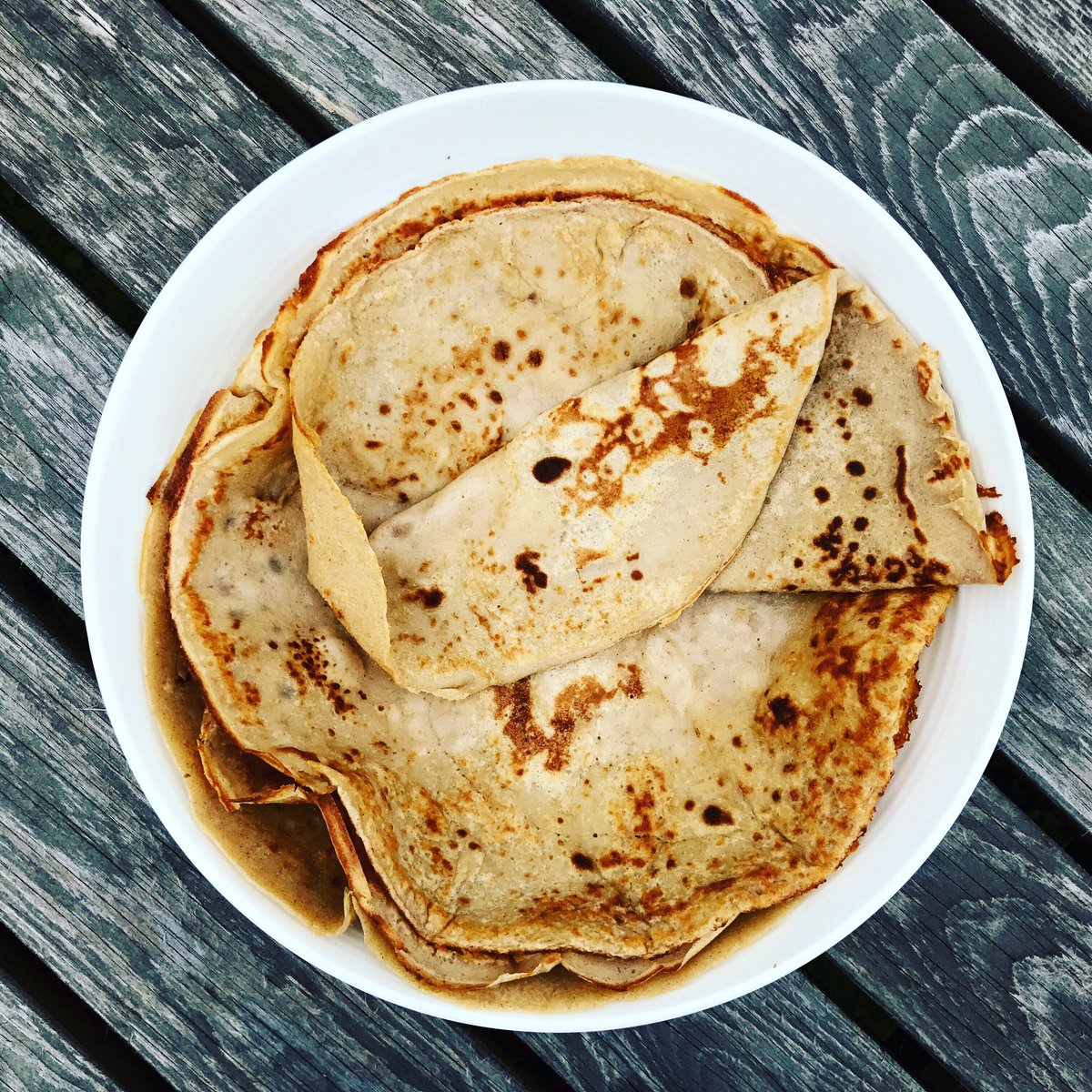 Buckwheat pancakes, a very fine Sunday morning treat, with @lochfyneoysters smoked salmon #buckwheat #pancakes #BankHolidaySunday