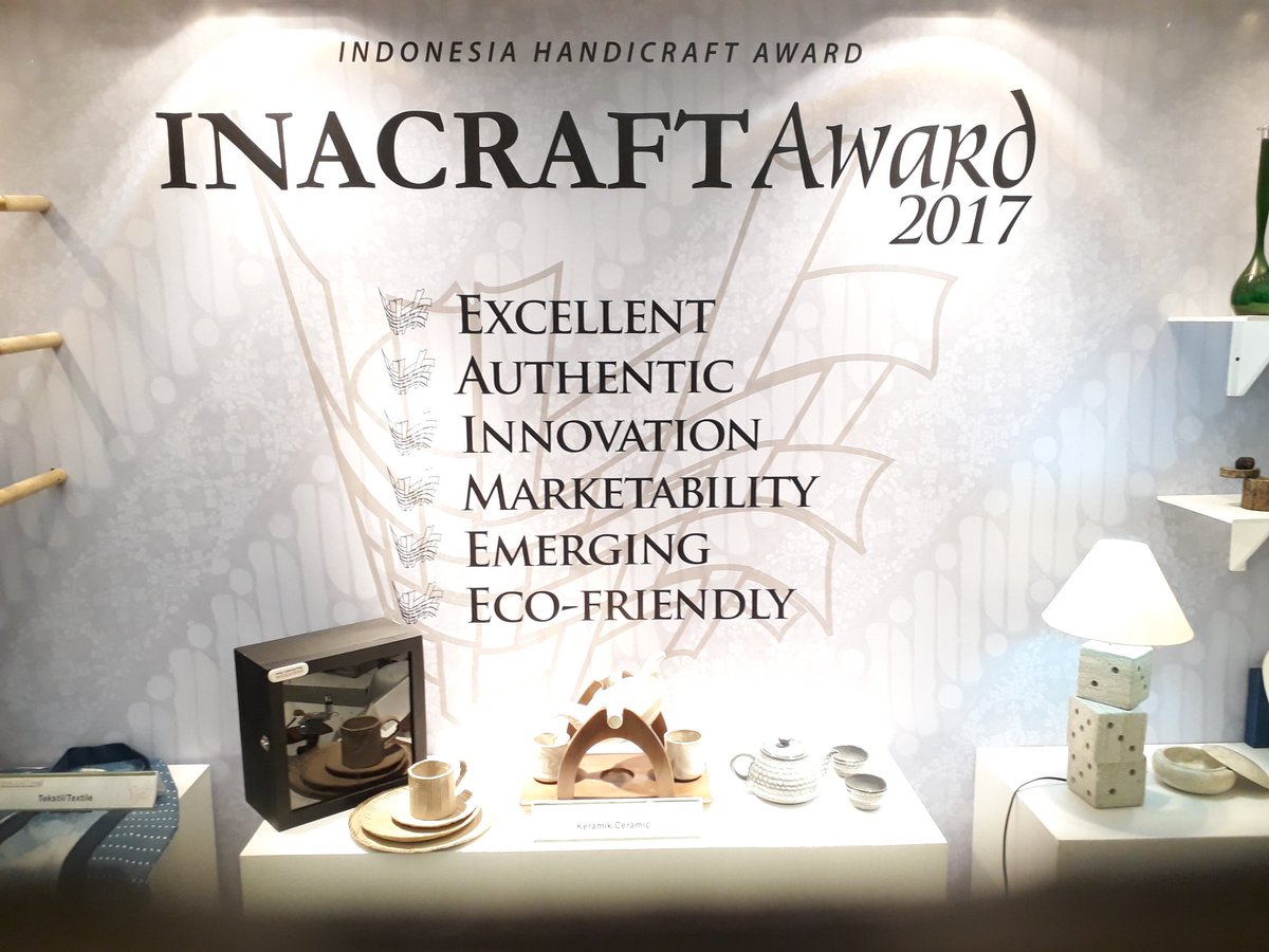 BNI's tweet photo. INACRAFT Award 2017 #Inacraft2017 @theINACRAFT https://t.co/rAuRYavr7y