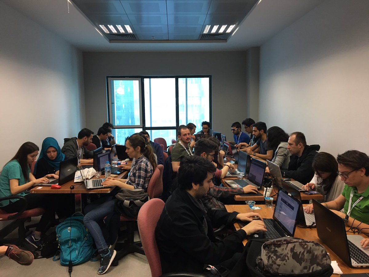 ahmettgurell's tweet image. #Hacking101 sınıfı root olurken 😄 #hacktrickconf