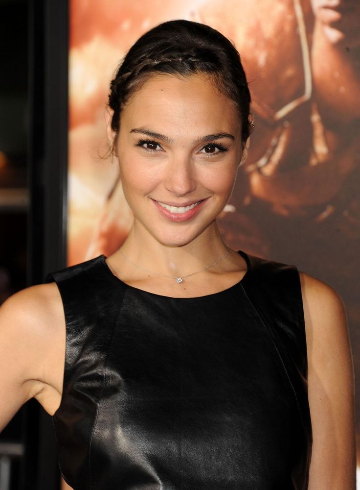 Happy Birthday Gal Gadot 