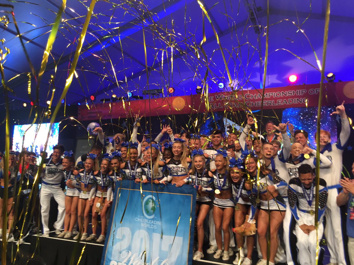 Steel_Rays's tweet image. 2017 World Champions!!